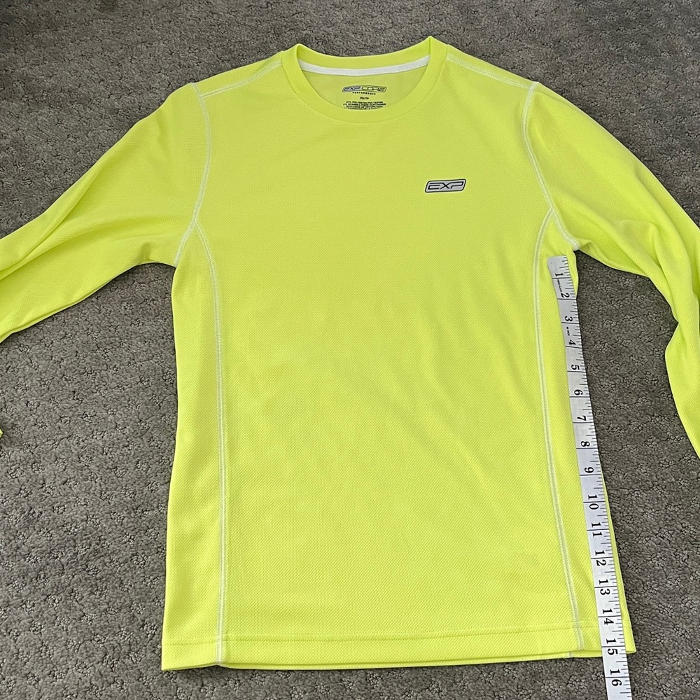 Express Core Performance Tee - Picture 3 of 4